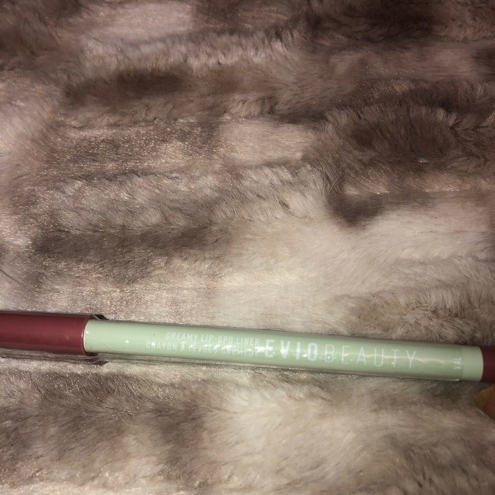 EVIO BEAUTY LIP-SPO LINER DUO NEUTAL MAUVE, BOLD BERRY